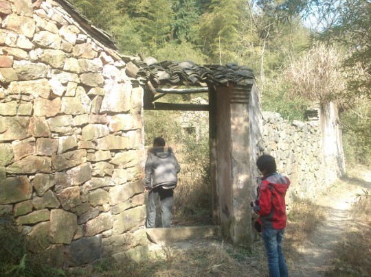 121044mtn4pkt74htwugw013.jpg