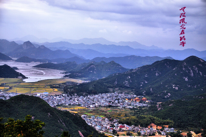 白岩山上看风景.jpg