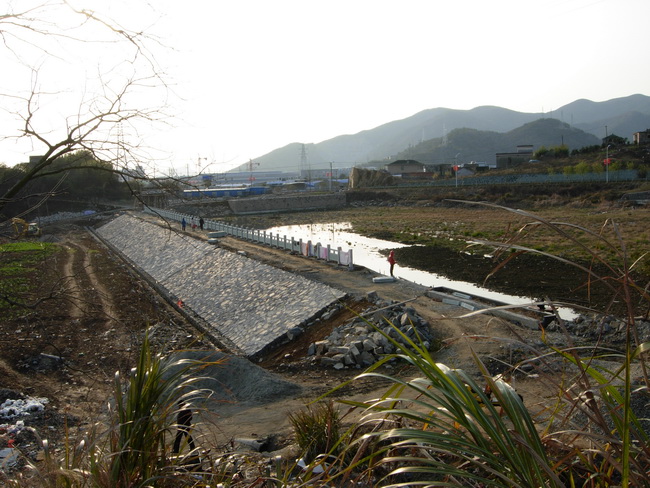 12小岭头水库.JPG
