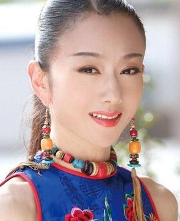 杨丽萍1.jpg