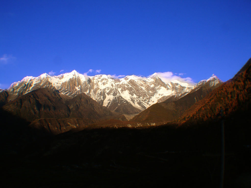南迦巴瓦峰.jpg