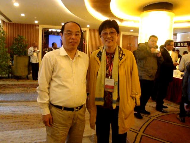 与林峰教授_201192411105.JPG