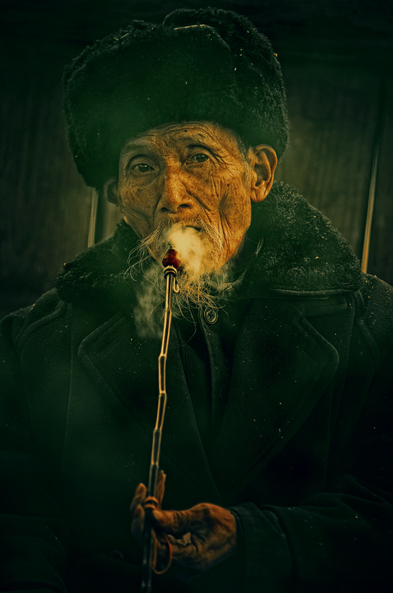 老人像3V.jpg