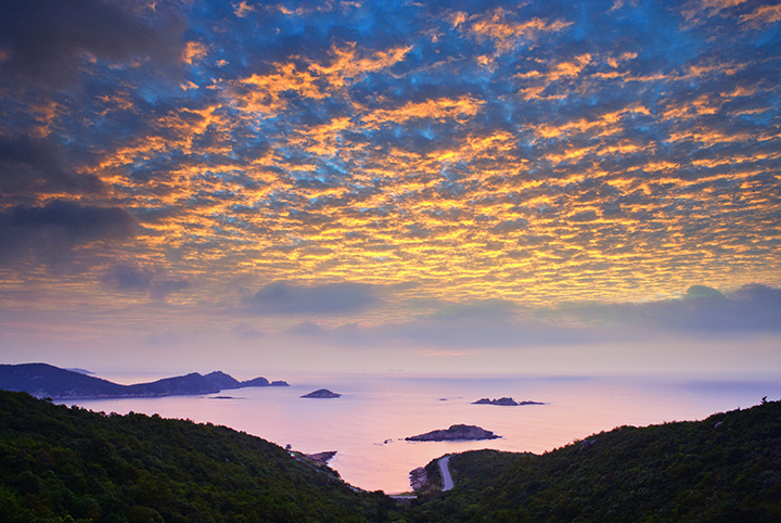 日出东海.jpg