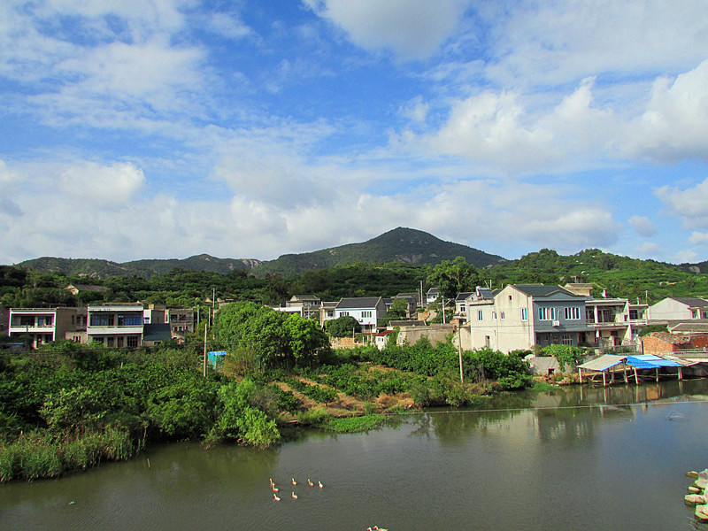 小鱼山村