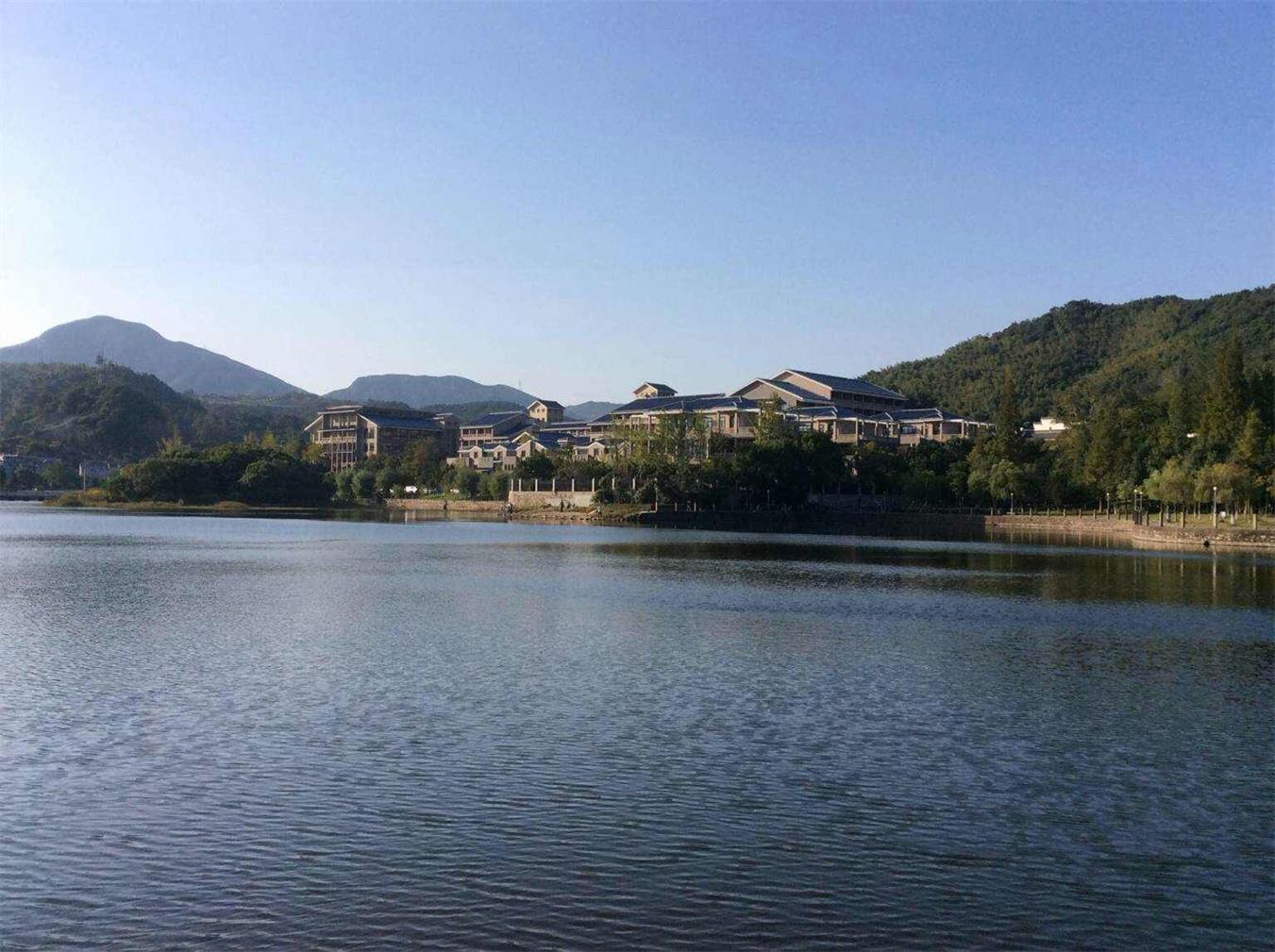 东谷湖mmexport1445085237720.jpg