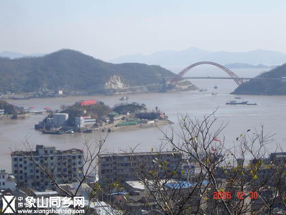 远眺铜瓦门大桥.jpg