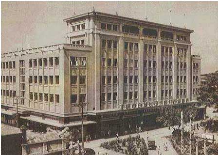 新建的王府井百货店.jpg