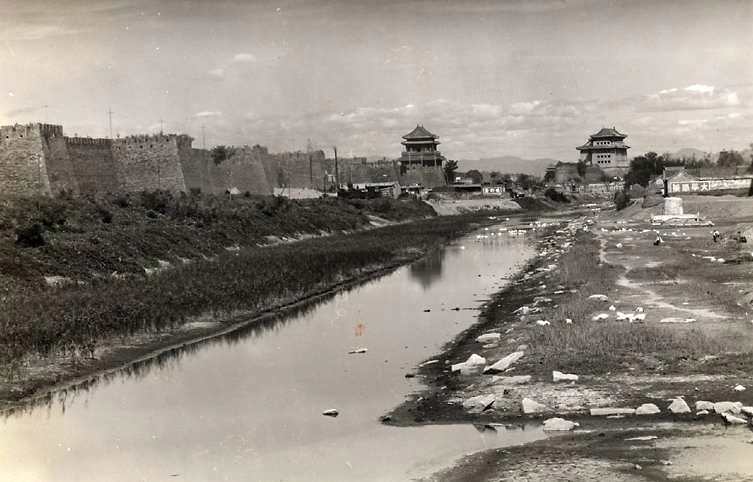 护城河.jpg