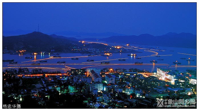 杨忠华-石浦渔港之夜.jpg