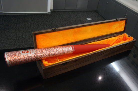2008OlympicTorch2.jpg