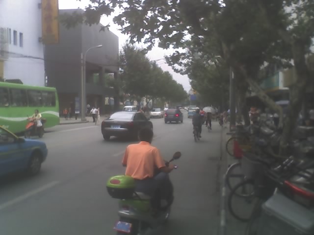 下班的车流.jpg