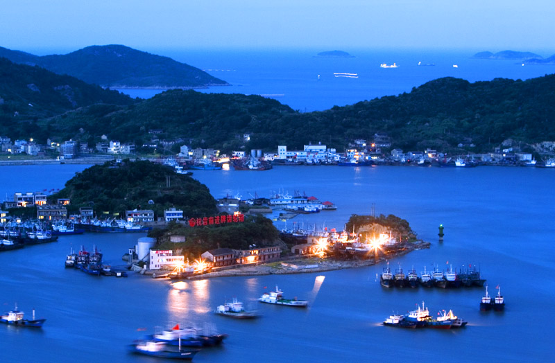 渔港夜色.jpg