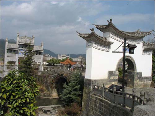 云南和顺古镇.jpg