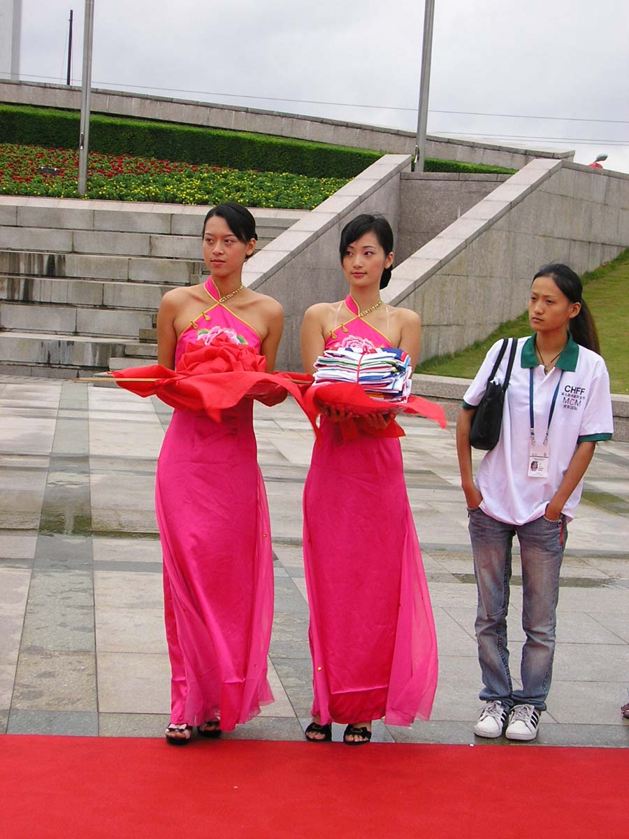 礼仪小姐.jpg