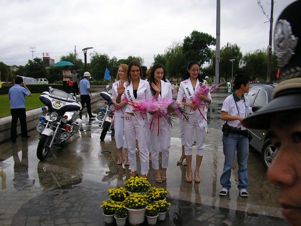 2006961564144306.jpg