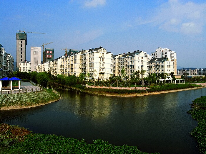 R0011640-1.jpg