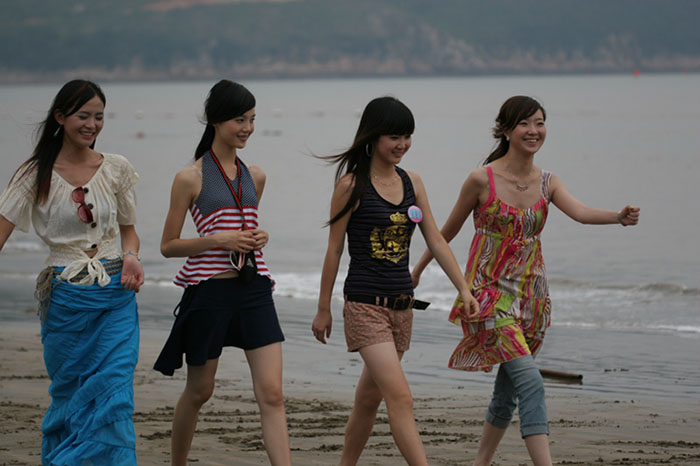 MM走过来.jpg
