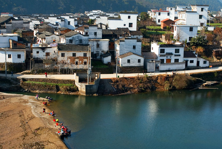 古村河边.jpg