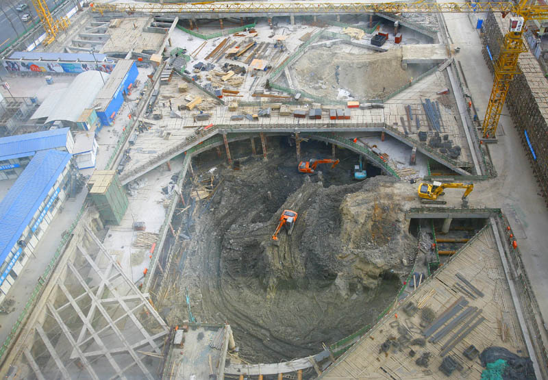 日航宾馆下的建筑工地