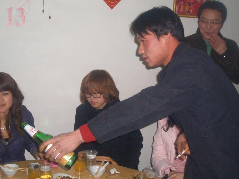 来点酒,我帮你到点