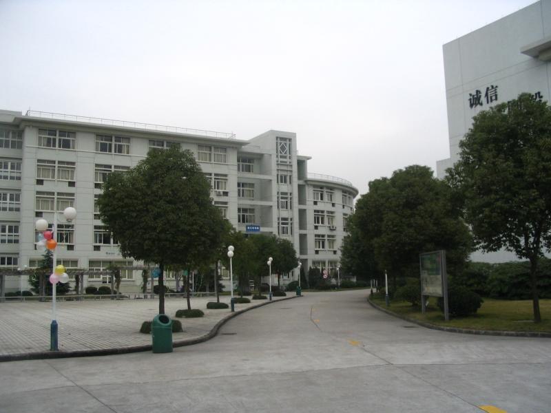 校园一角2.jpg