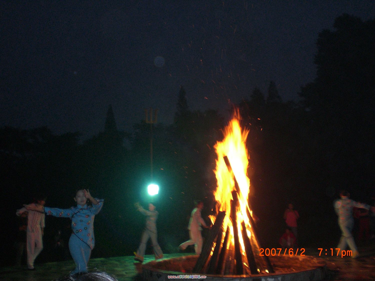 篝火晚会.JPG