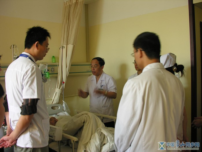 每周二总查房_(1).JPG