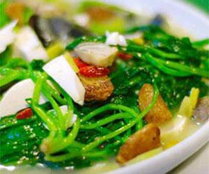 菠菜：不贫血，体质强、皮肤好、排毒、保护视力、稳定情绪、可远离缺铁性贫血