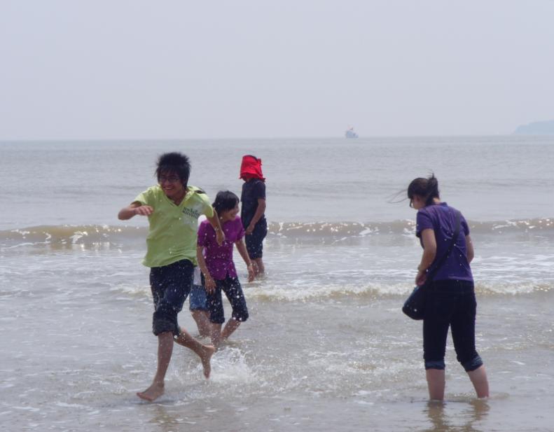 踏浪而来.jpg