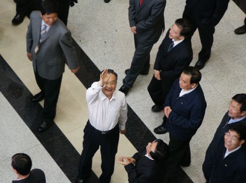 雅戈尔b.jpg