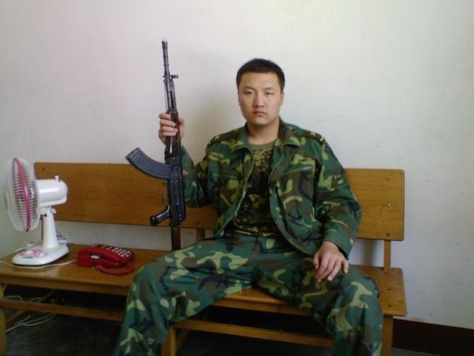 好不容易找到个对手，也只能打成平手