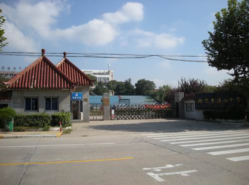 校门2.jpg