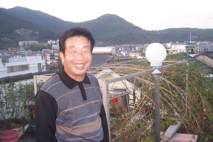 笑颜开
