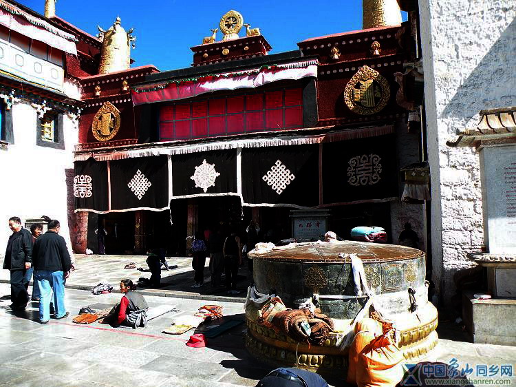 大昭寺正面