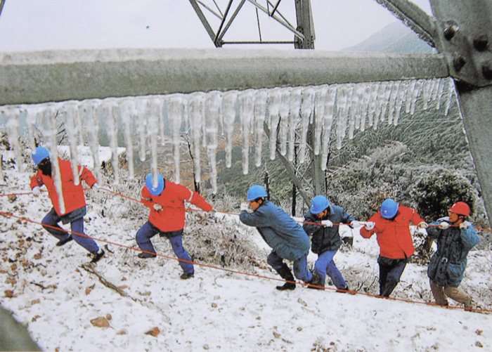 抗雪救灾.jpg
