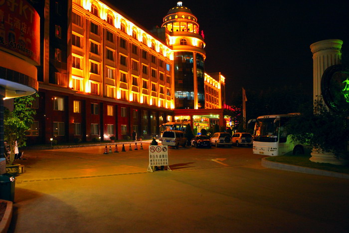 方舟大酒店外景.jpg