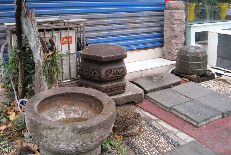露天石展