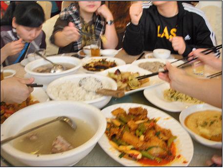 我们的伙食.jpg