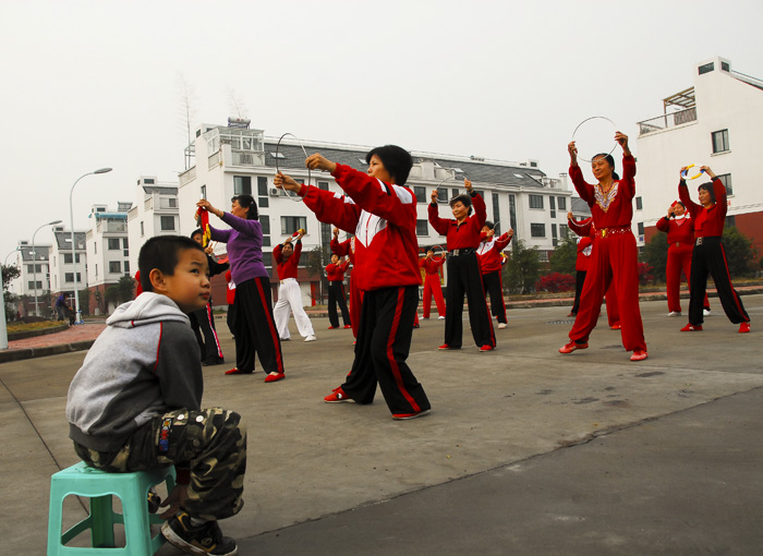 观摩w.jpg