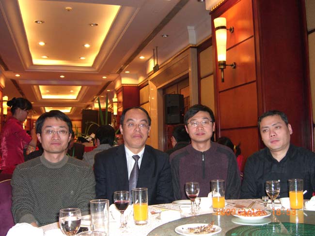 与鄞州区主任合影留念.JPG