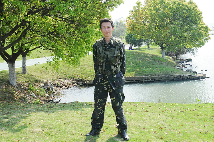 帅哥螺丝