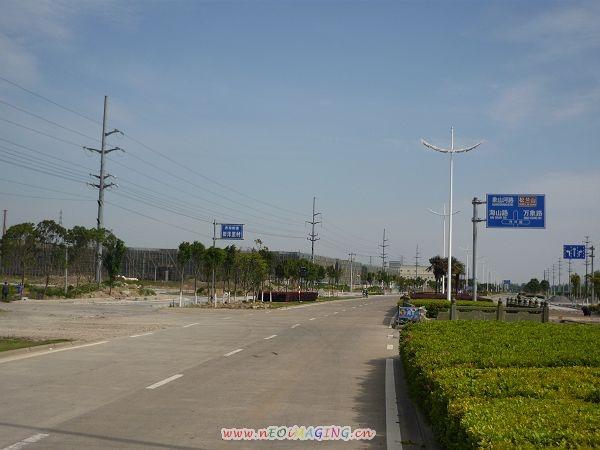 宽阔的马路