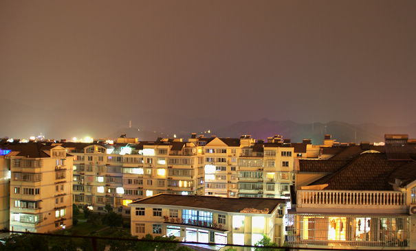 小区夜景1.jpg