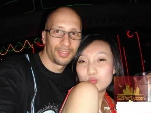 洋外教自曝与多名中国女大学生有染，堕落的时代。