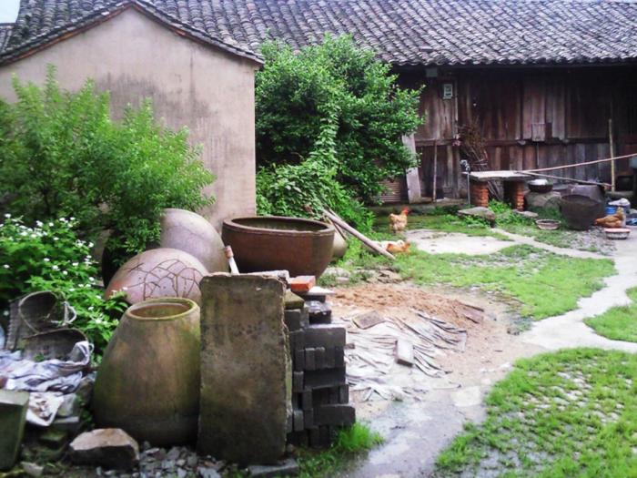 里院 荒凉了