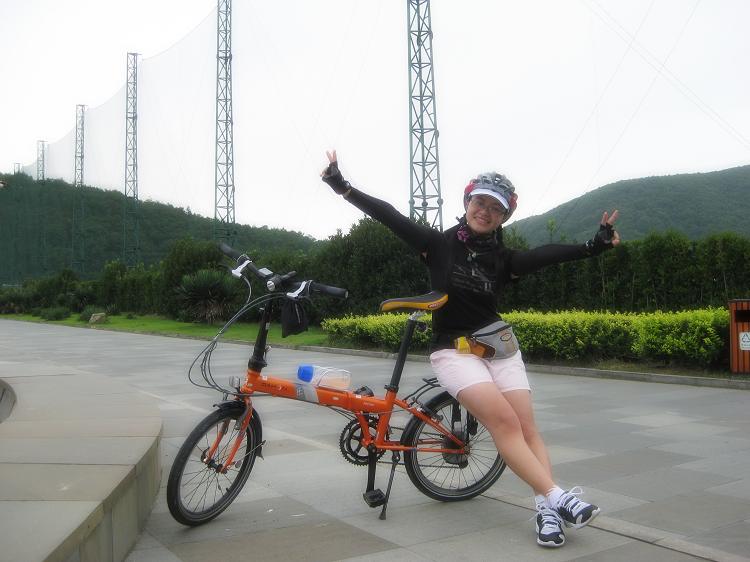 松兰山的小亭子里！