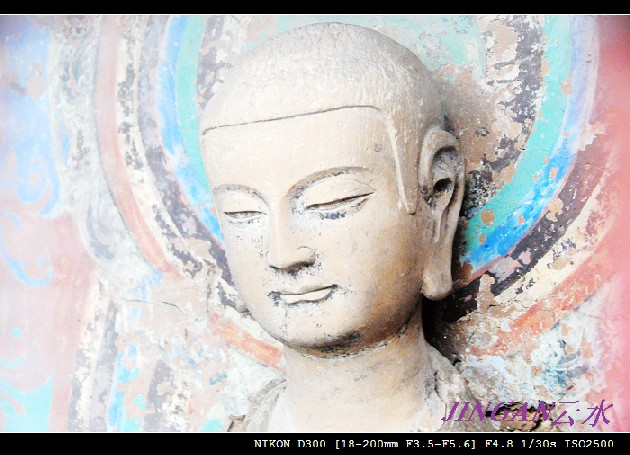 天水麦积山石窟·永恒的微笑.jpg