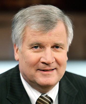 Horst Seehofer，农业、食品和消费者保护部长，基社盟（CSU）党人，罗马天主教徒.jpg