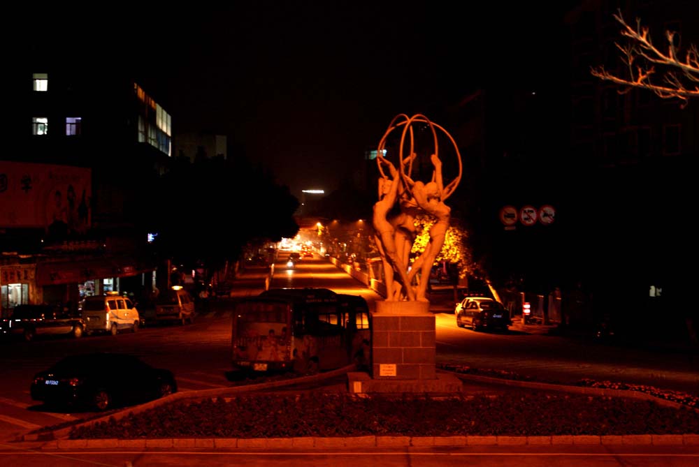 DSC01010_光影_1.jpg2.jpg
